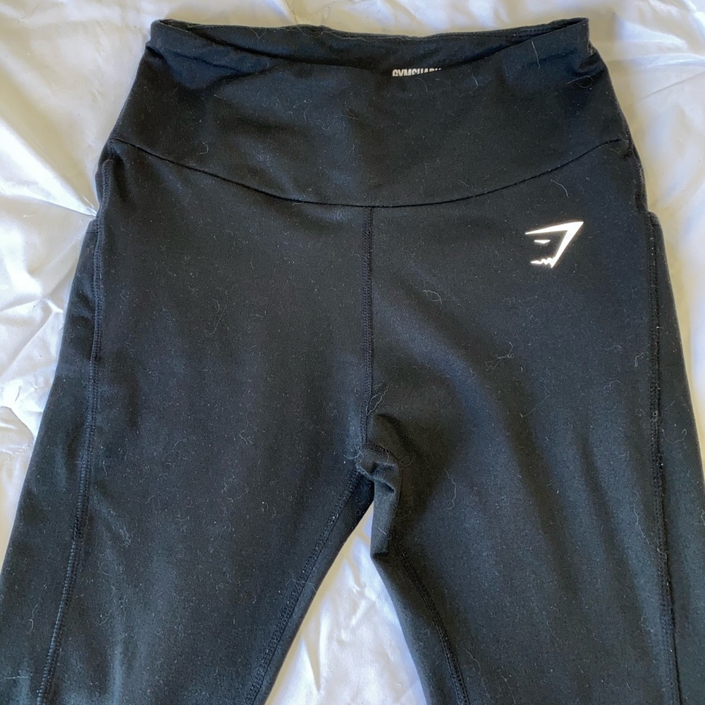 Gymshark dry sculpture leggings. Size small. Black